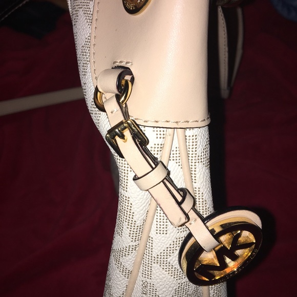 Michael Kors crossbody - Picture 4 of 6